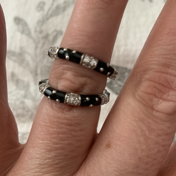 Black enameled rings with Diamonique stones. - Picture 3 of 6